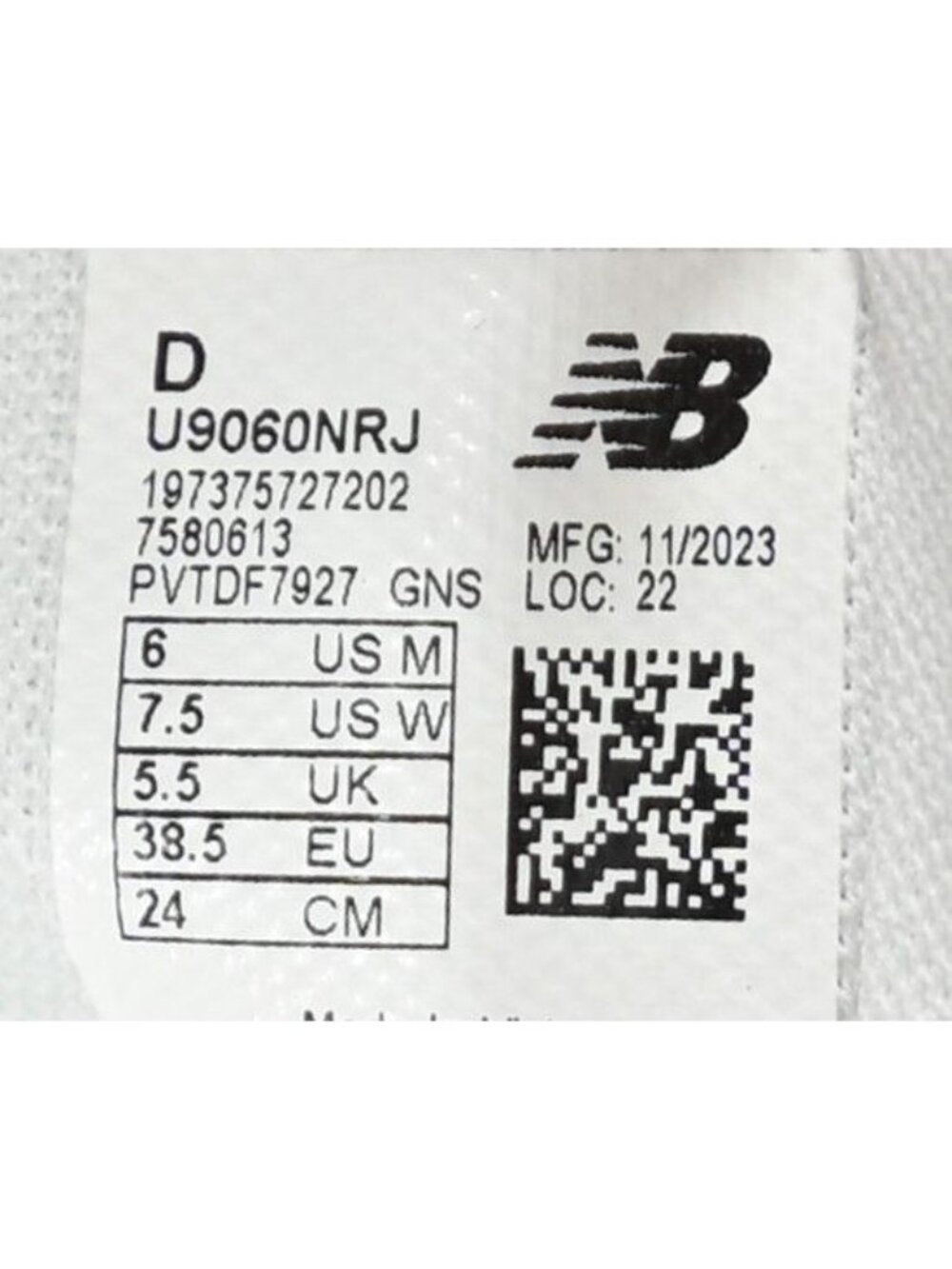 New Balance 9060 Sneakers U9060NRJ in Triple White - Picture 8 of 8